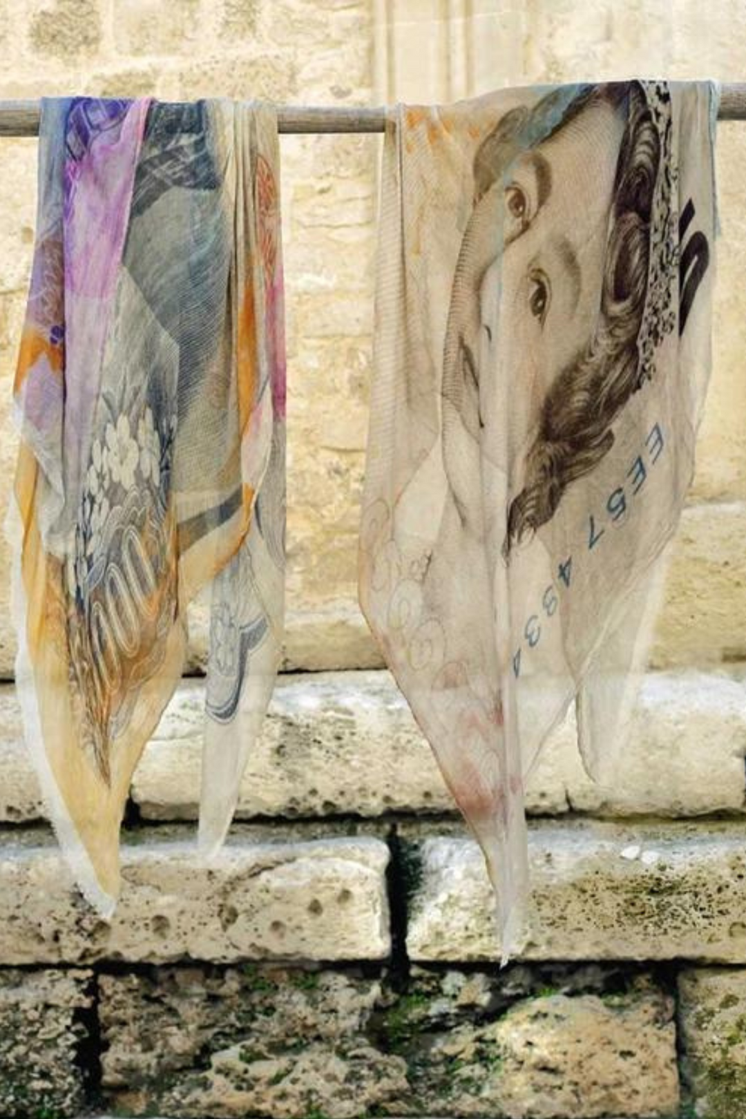 Faliero Sarti E23 2112 Queen Elisabet II Scarf